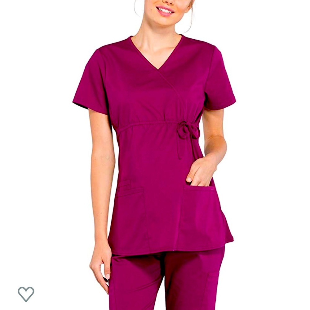 Maternity scrubs set